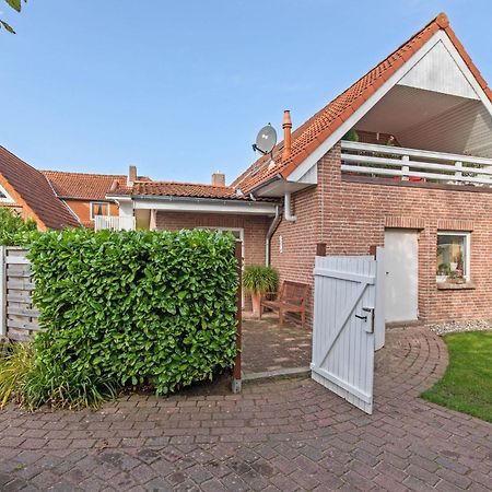 Enticing Holiday Home In Oldenburg With Garden Near Sea Dannau Εξωτερικό φωτογραφία